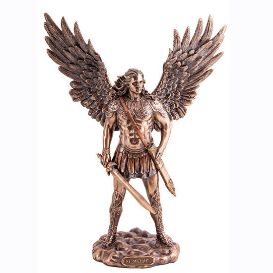 St. Michael-Figur