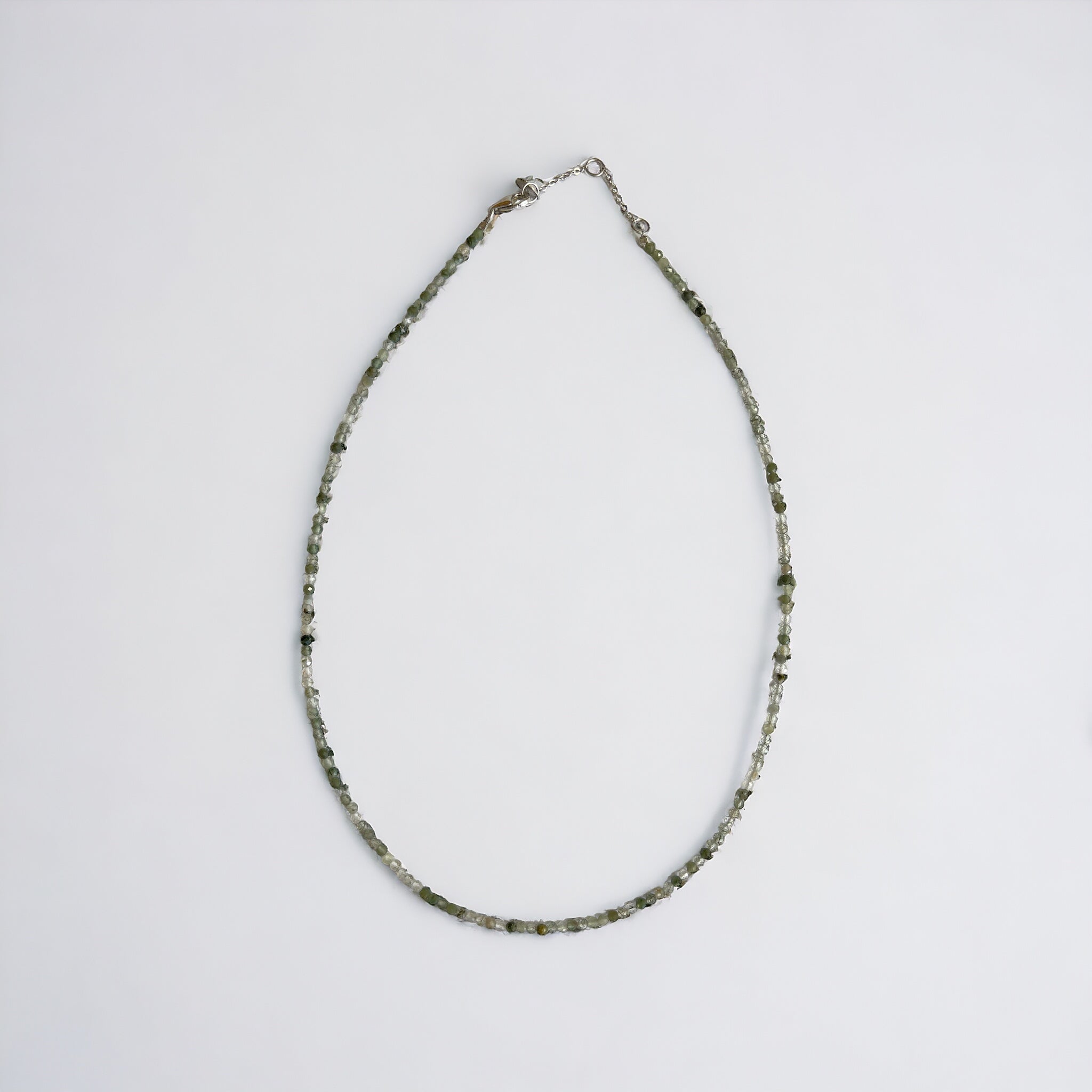 Edelsteinkette Turmalin grau facettiert, 2-3mm, 42cm