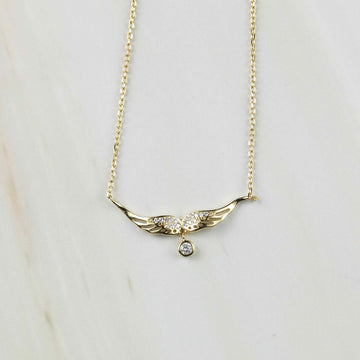 Goldene Flügel Kette
