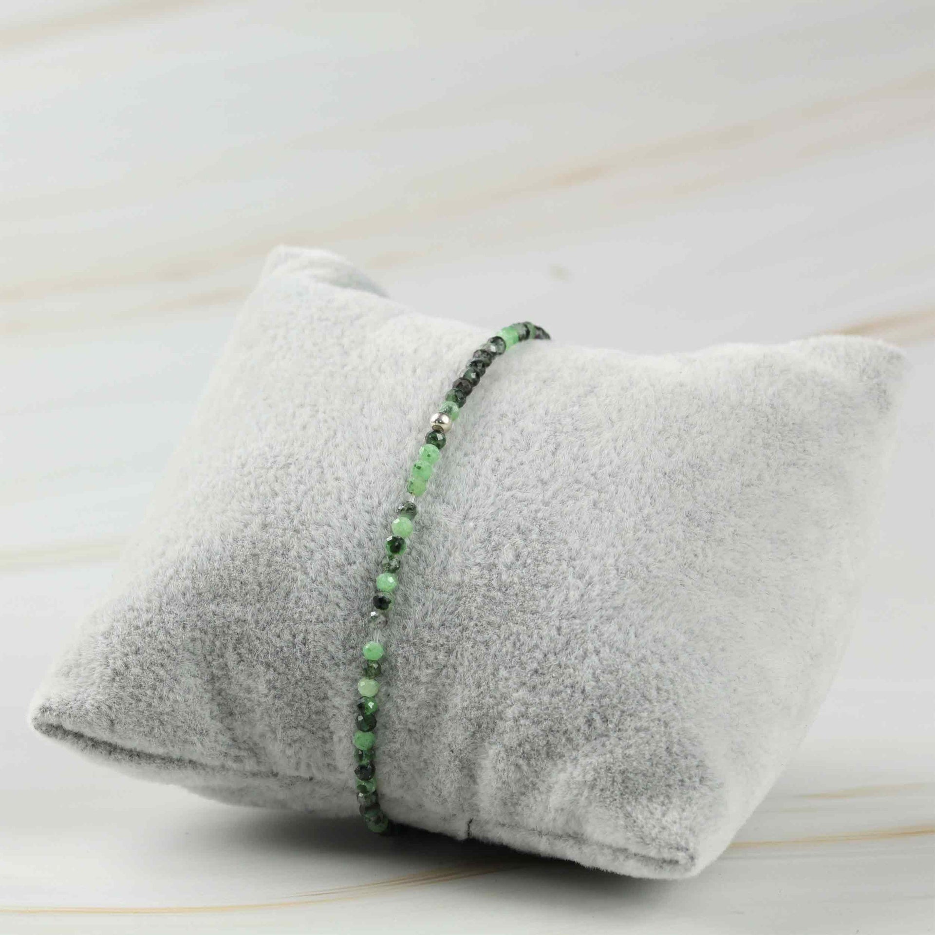 Zoisit/Rubin Armband