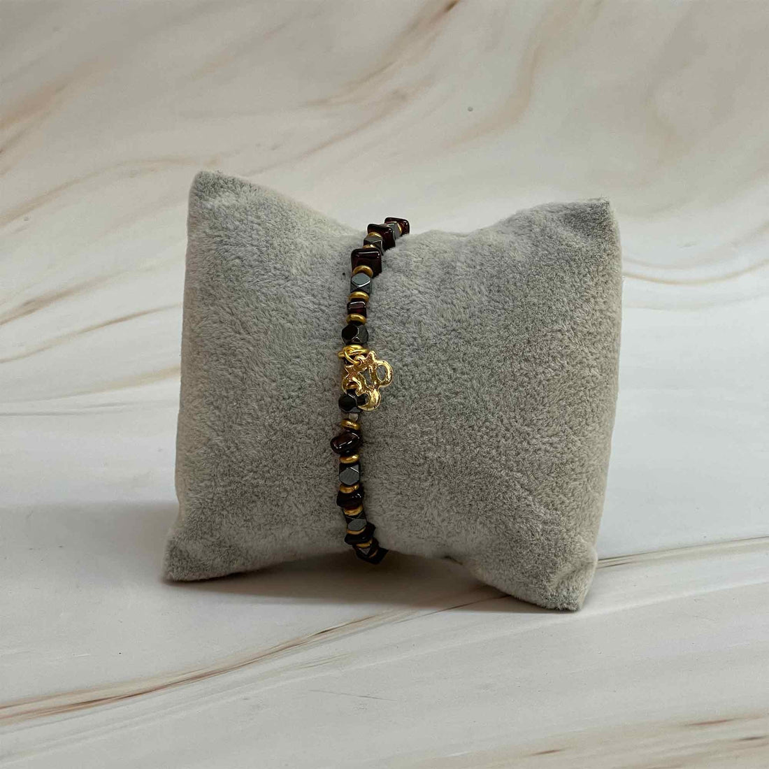 Hämatit/Granat und Om Armband