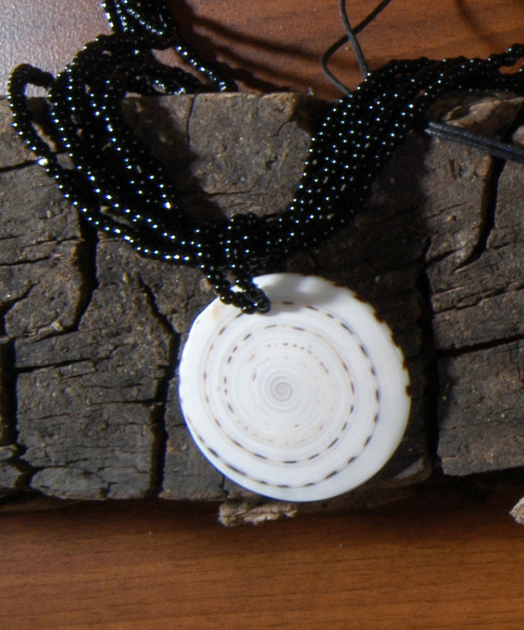 Halskette Muschelspirale