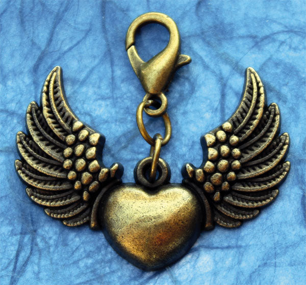 Charm "Heart of Lightness" bronzefärbig