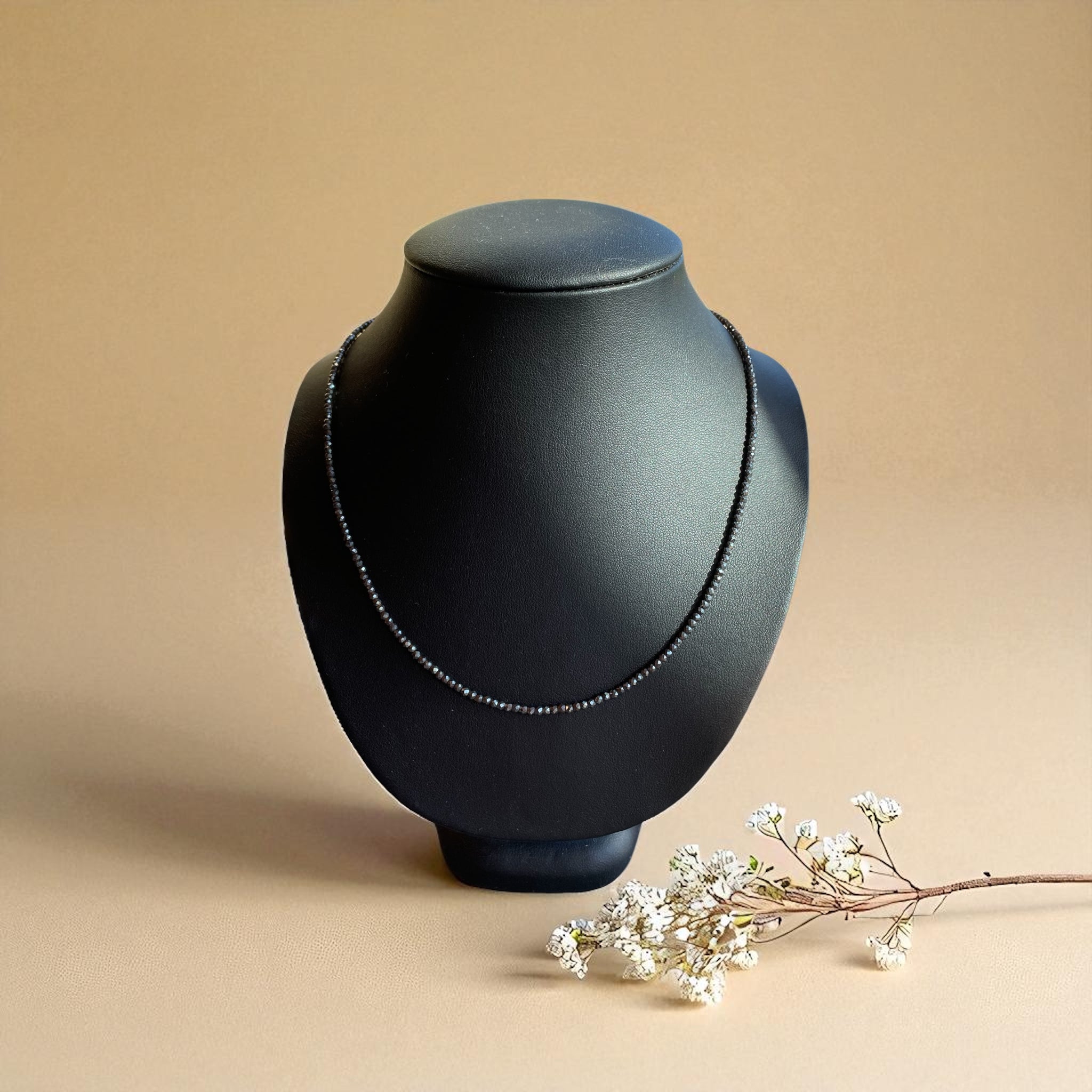Edelsteinkette Hämatit facettiert 2 mm