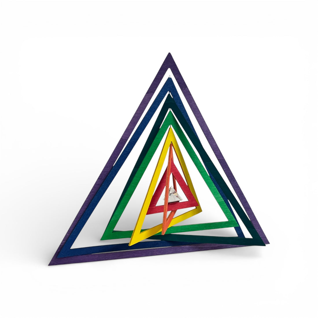 Regenbogen Pyramide mit Kristall